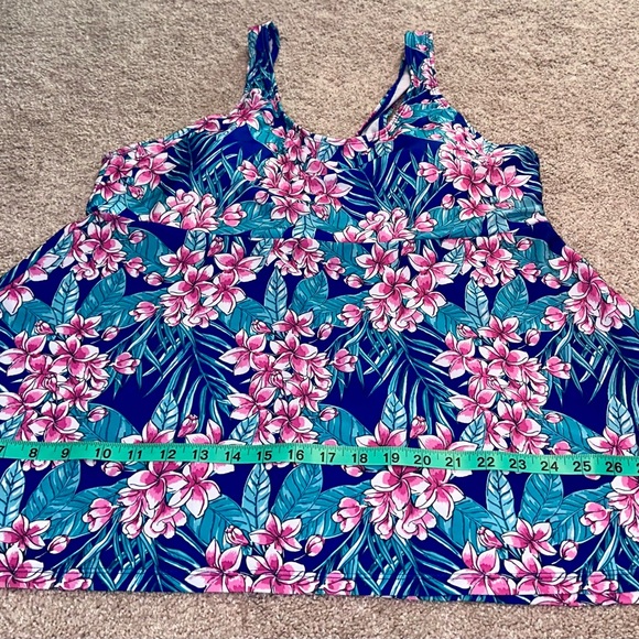 Women’s Tankini swimsuit top  Size 2X - Picture 5 of 8